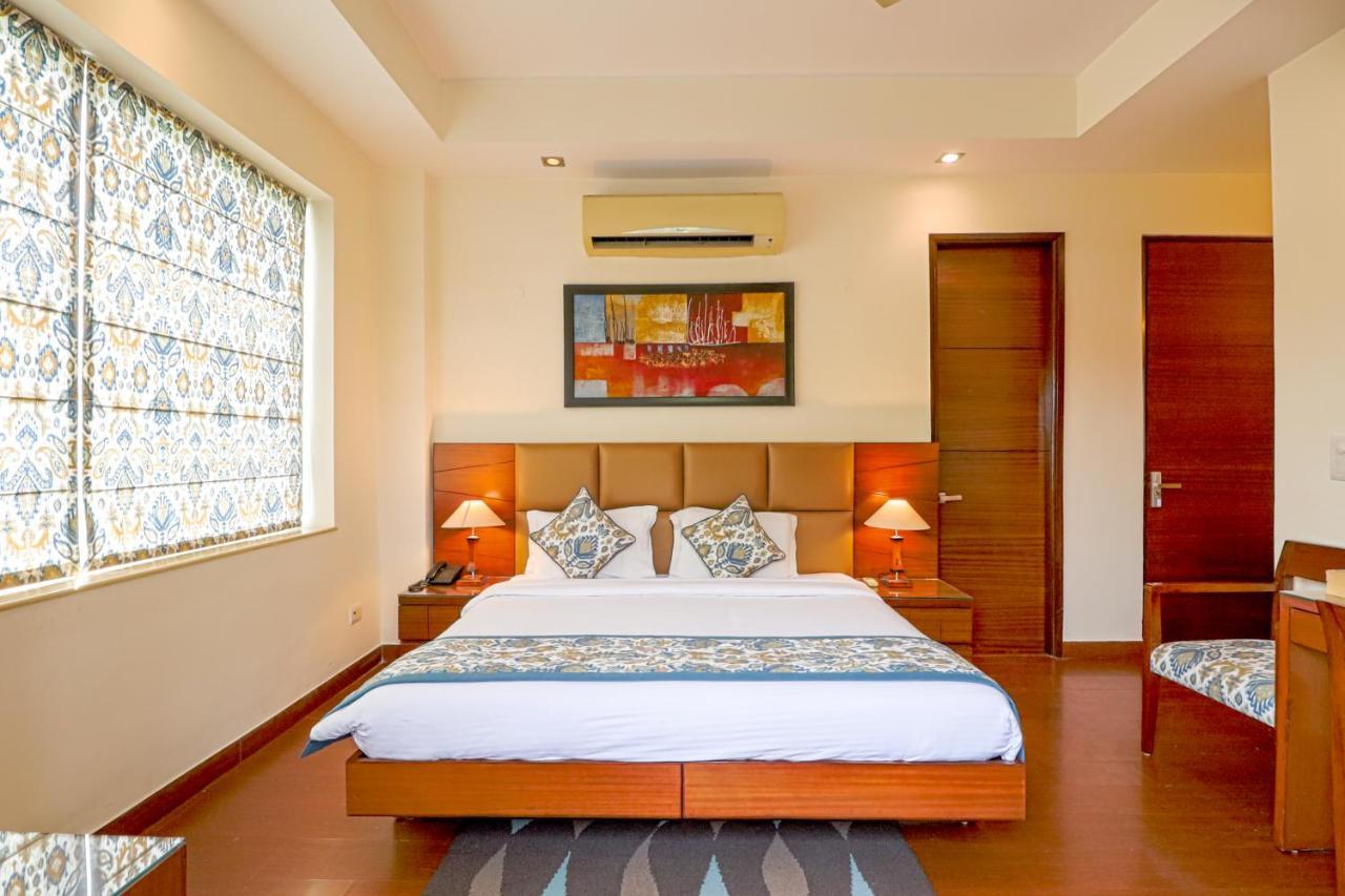 Ahuja Residency Noida Daire Dış mekan fotoğraf